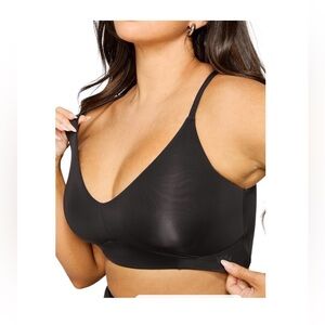 Yitty Bra 2X Smoothed Reality Plunge Black Size Wireless Seamless Support NWT